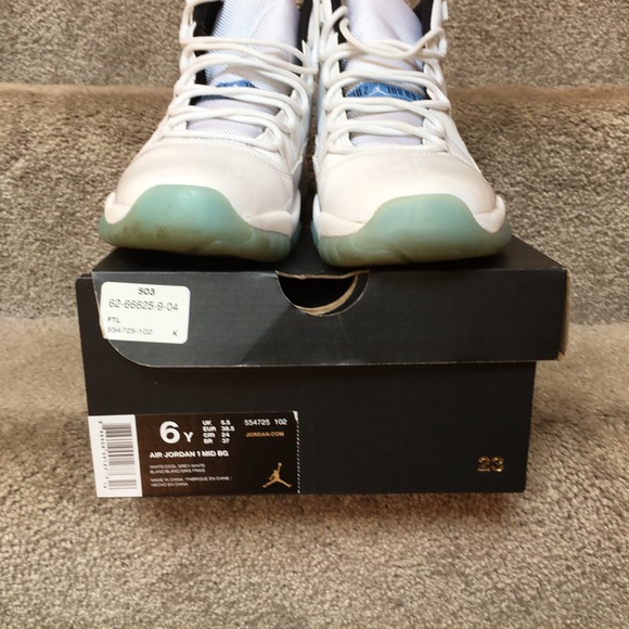 Jordan 11 Columbia Size 6 (Stupid Cheap!!!) - Picture 7 of 8